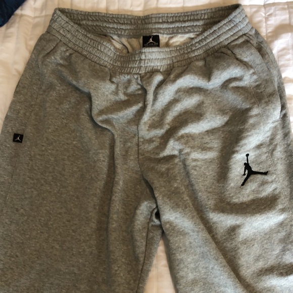 Jordan sweatpants - Picture 2 of 5